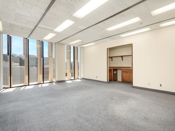 Office Space Available in Excellent Condition & Move-In Ready : 1221 Van Ness Ave, Fresno, CA 93721